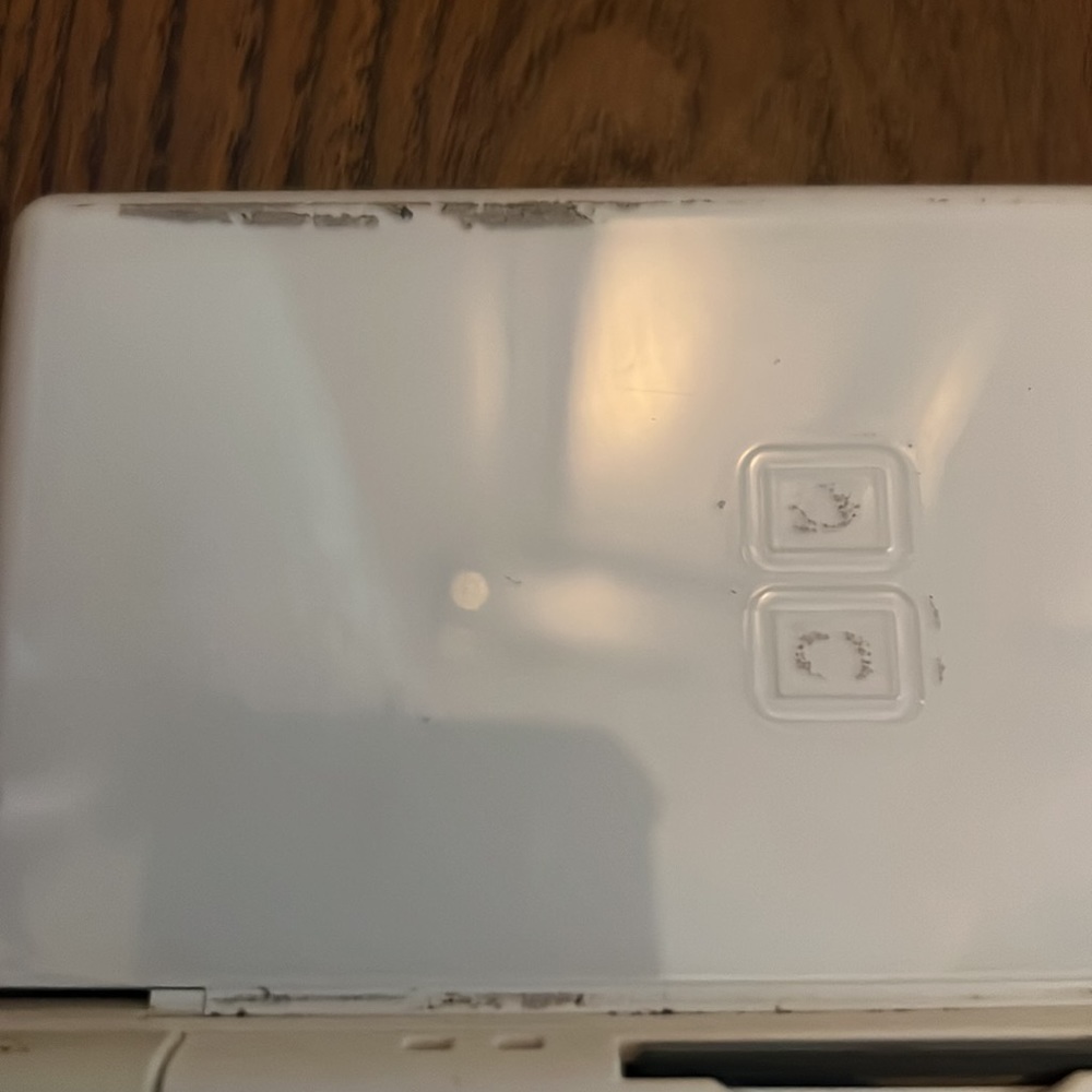 Nintendo DS Lite - Picture 6 of 10